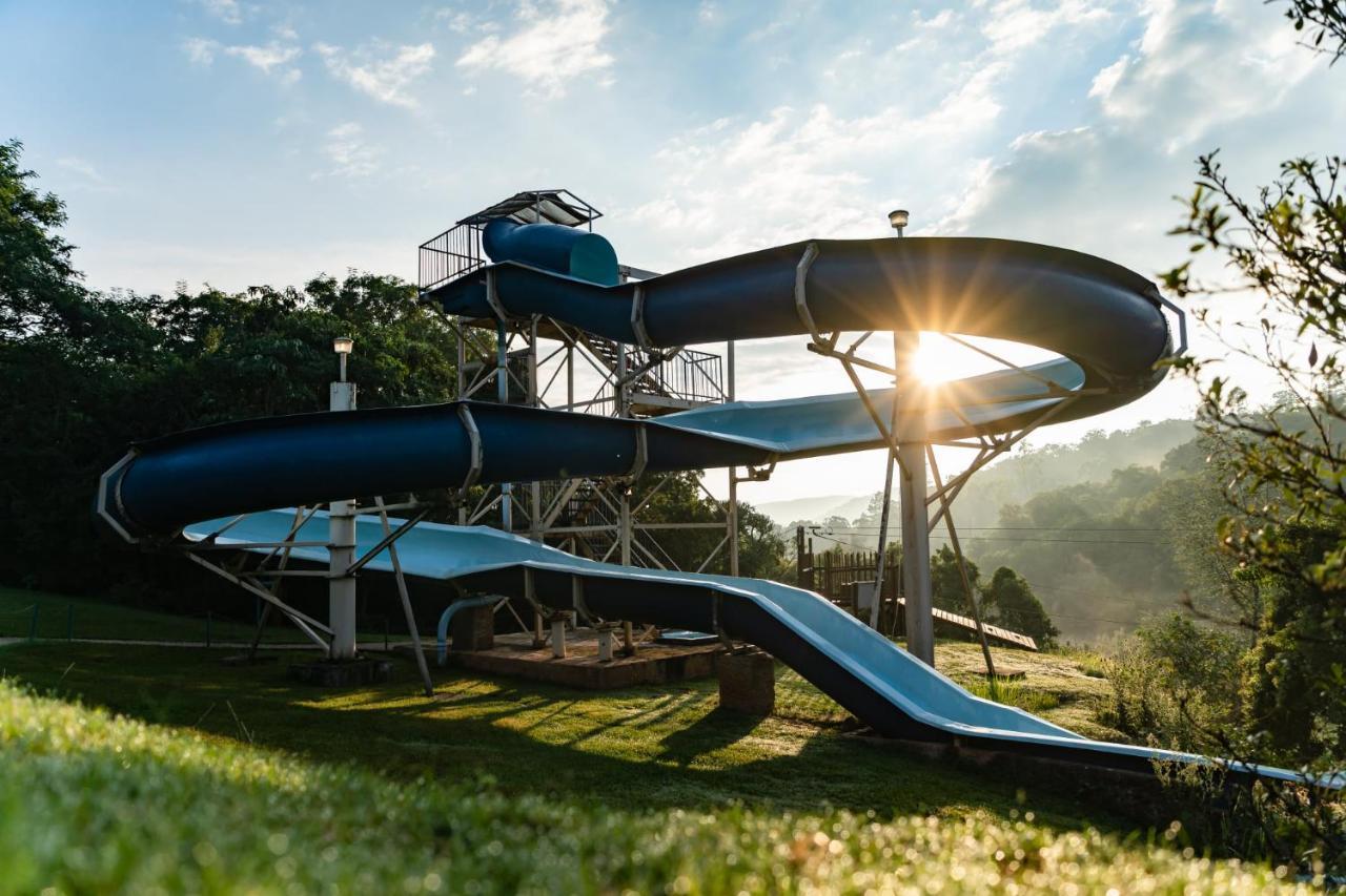 Gooderson Leisure Natal Spa Self Catering And Timeshare Resort Paulpietersburg 外观 照片