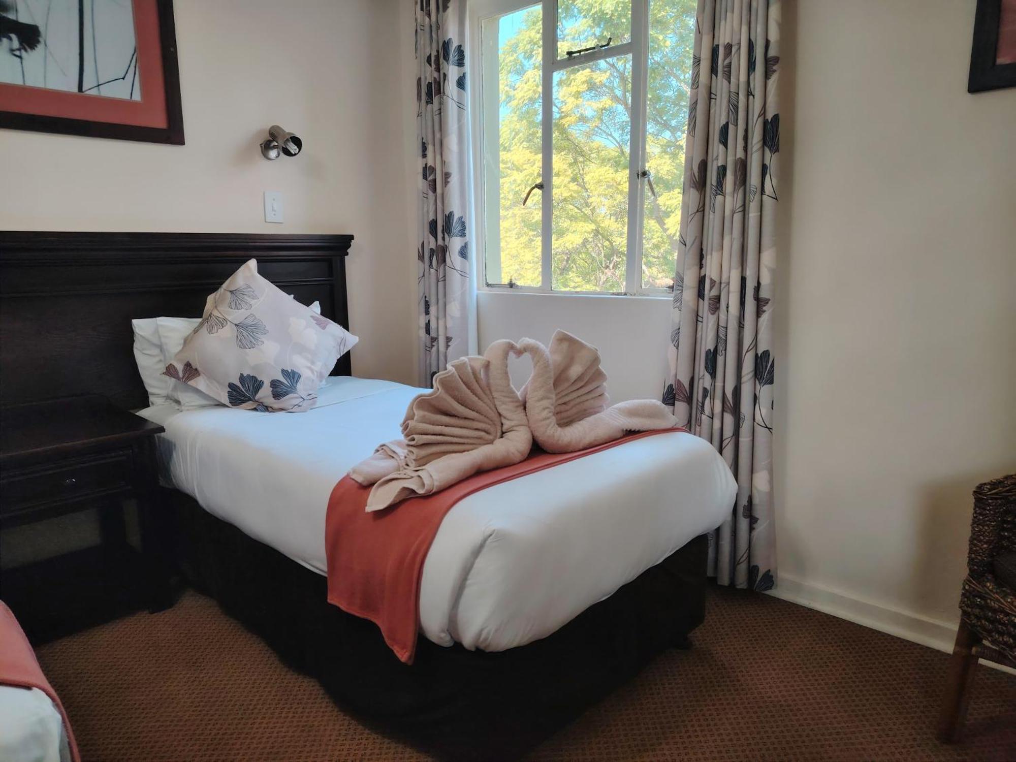 Gooderson Leisure Natal Spa Self Catering And Timeshare Resort Paulpietersburg 外观 照片